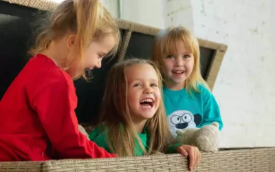 Indendørs aktiviteter for børn: den ultimative guide til sjov og læring hjemme